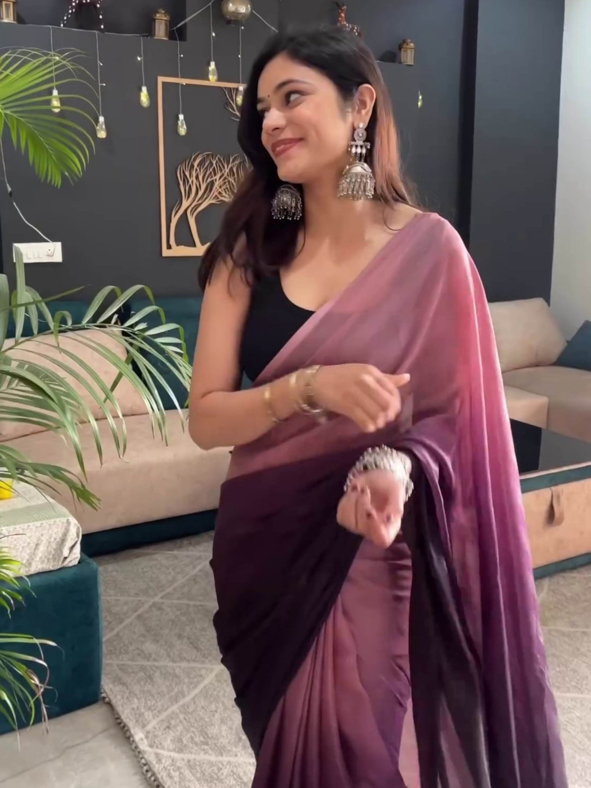 1 Minute Pre-stitched Saree