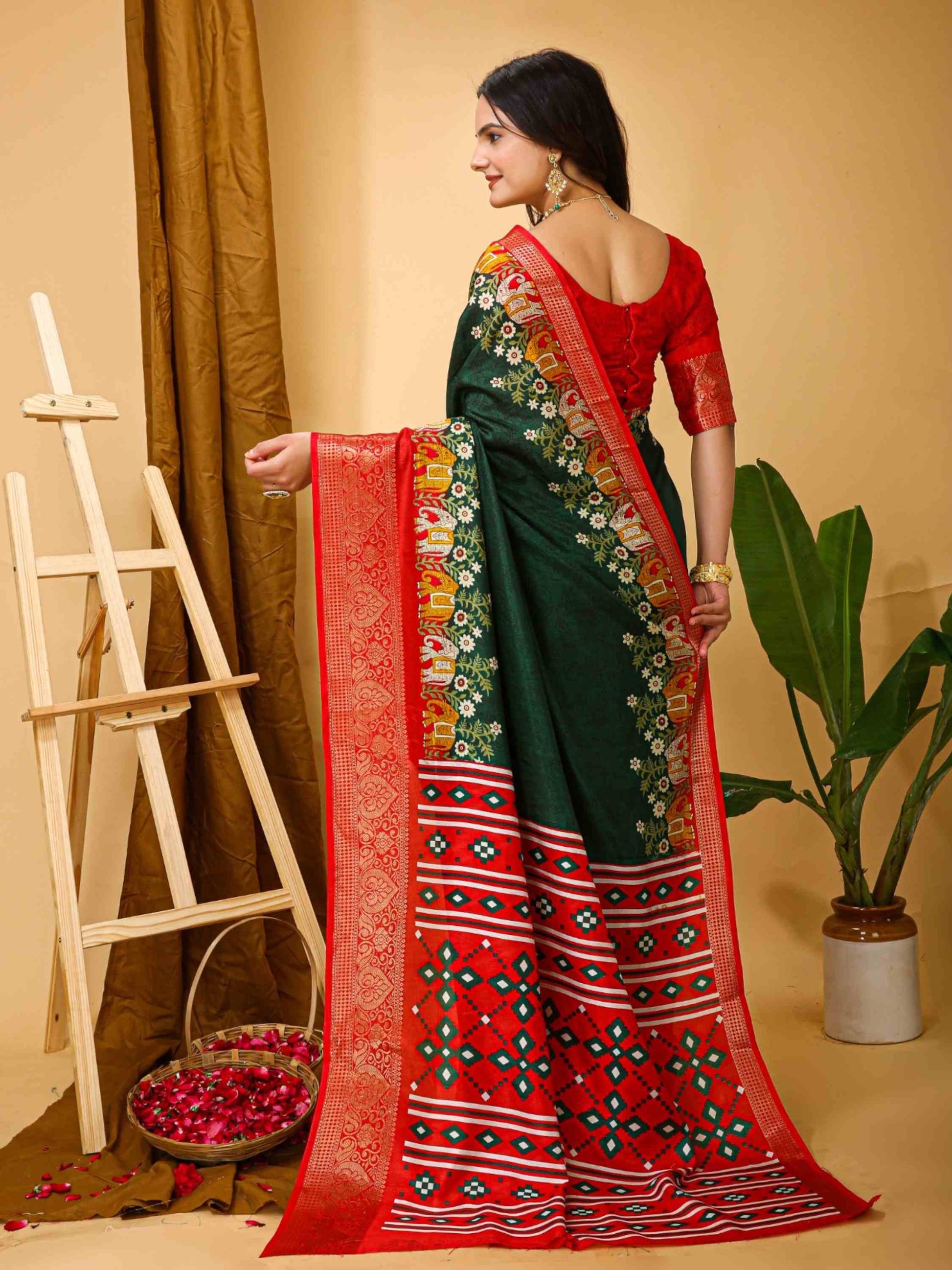 Dola Silk Saree Green
