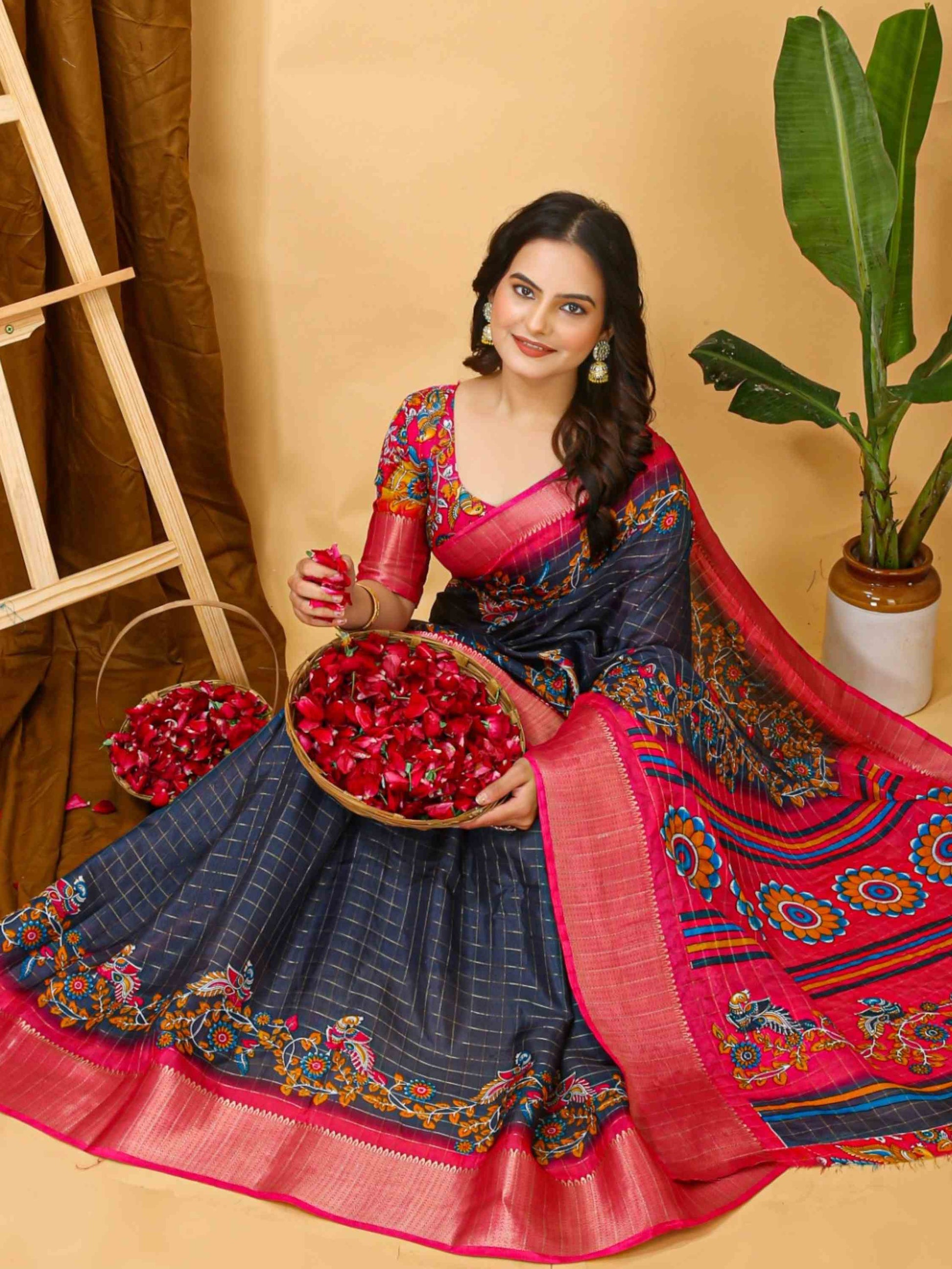 Dola Silk Saree Grey