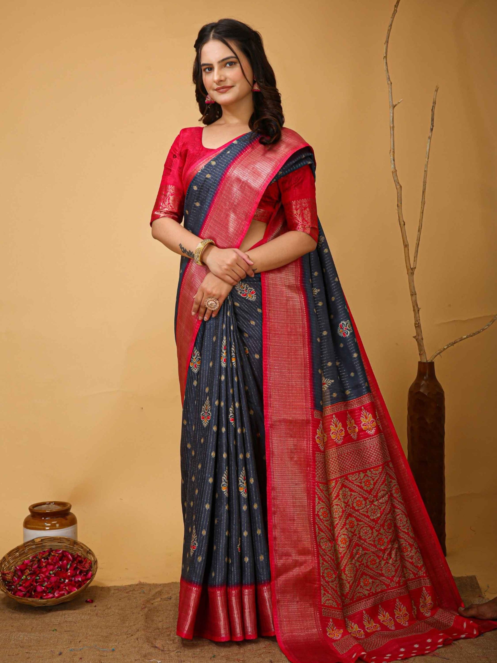 Grey Dola Silk Saree