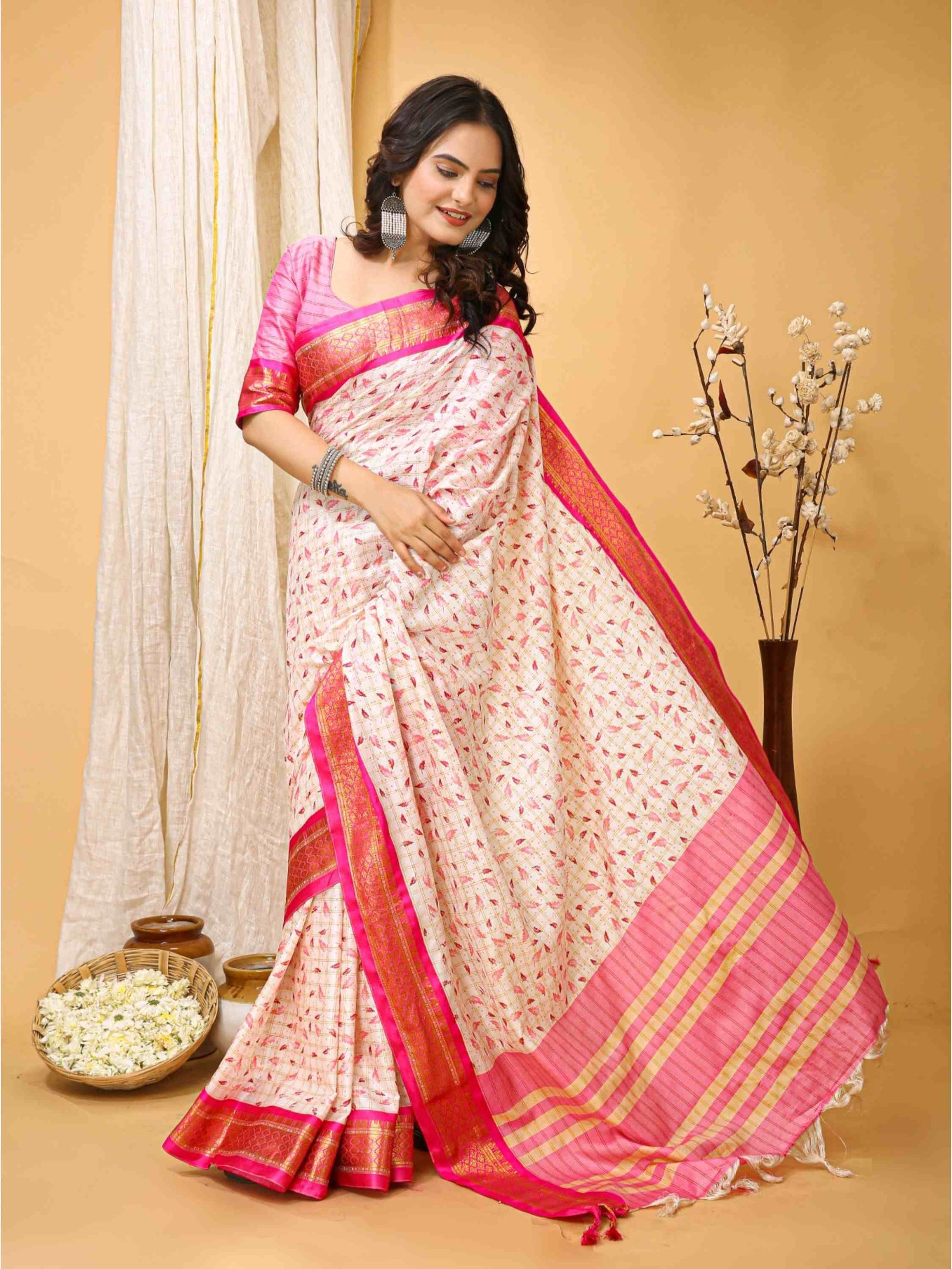 White-Pink Dola Silk Cotton Saree