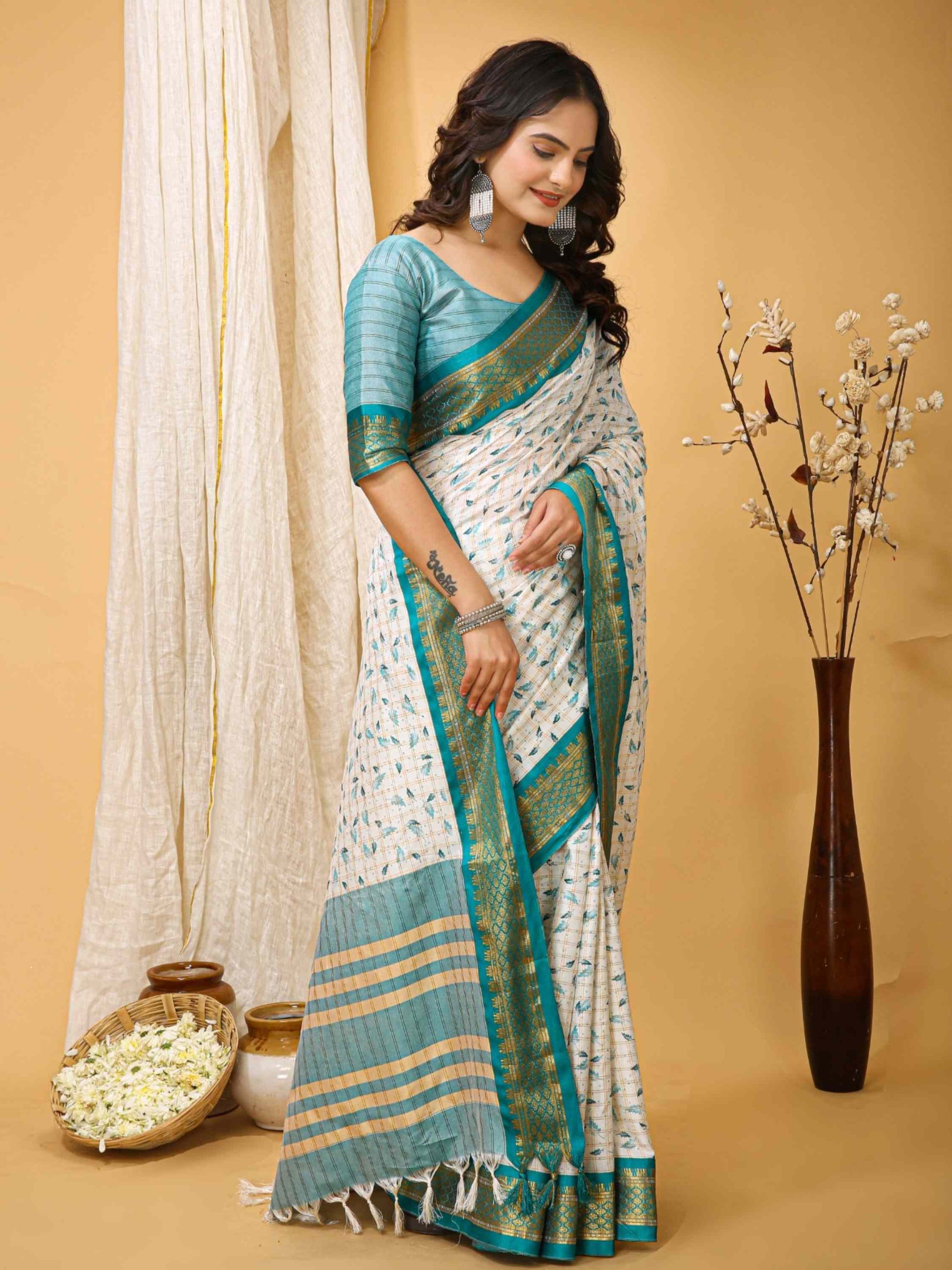 White-Turquoise Dola Silk Cotton Saree